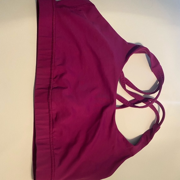 Lululemon sports bra